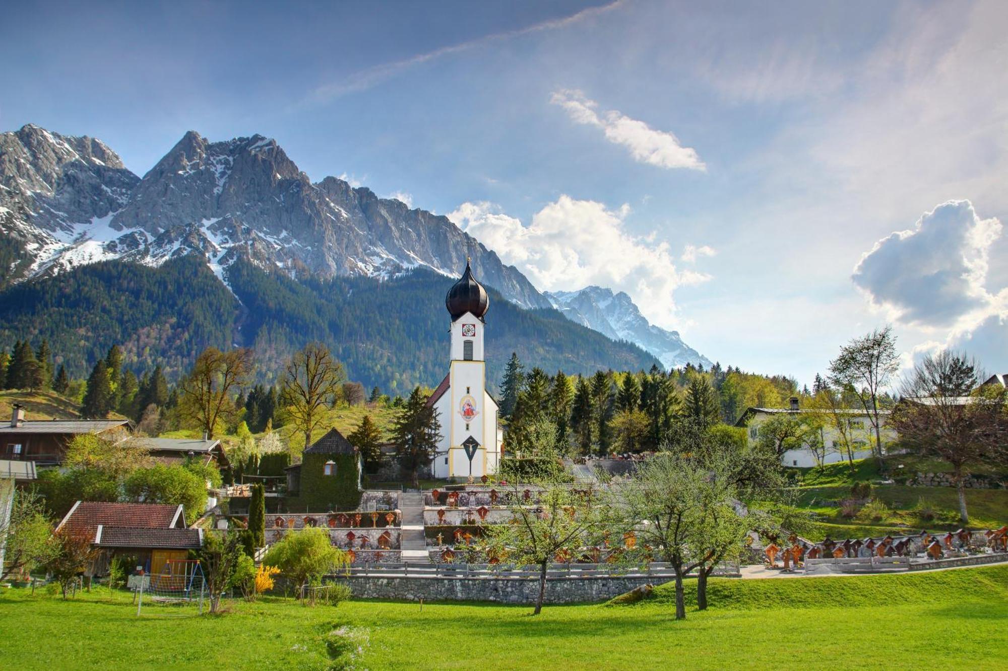 Ferienwohnungen Zugspitze Грайнау Экстерьер фото